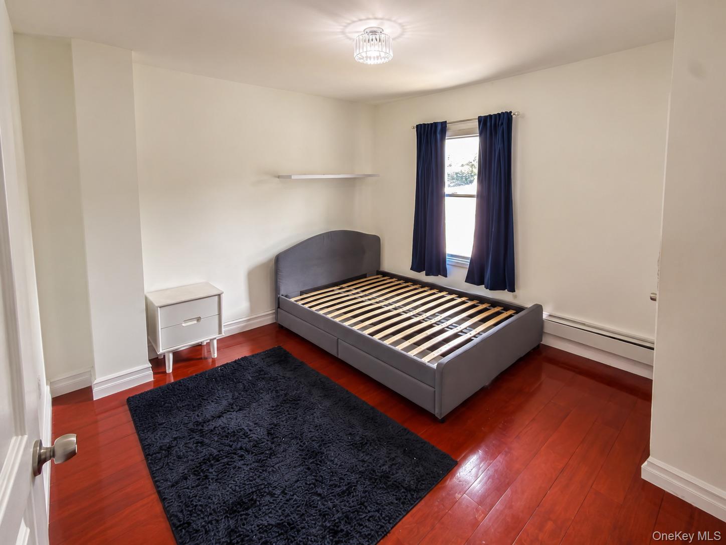 15038 Grand Central Parkway Property Photo 8