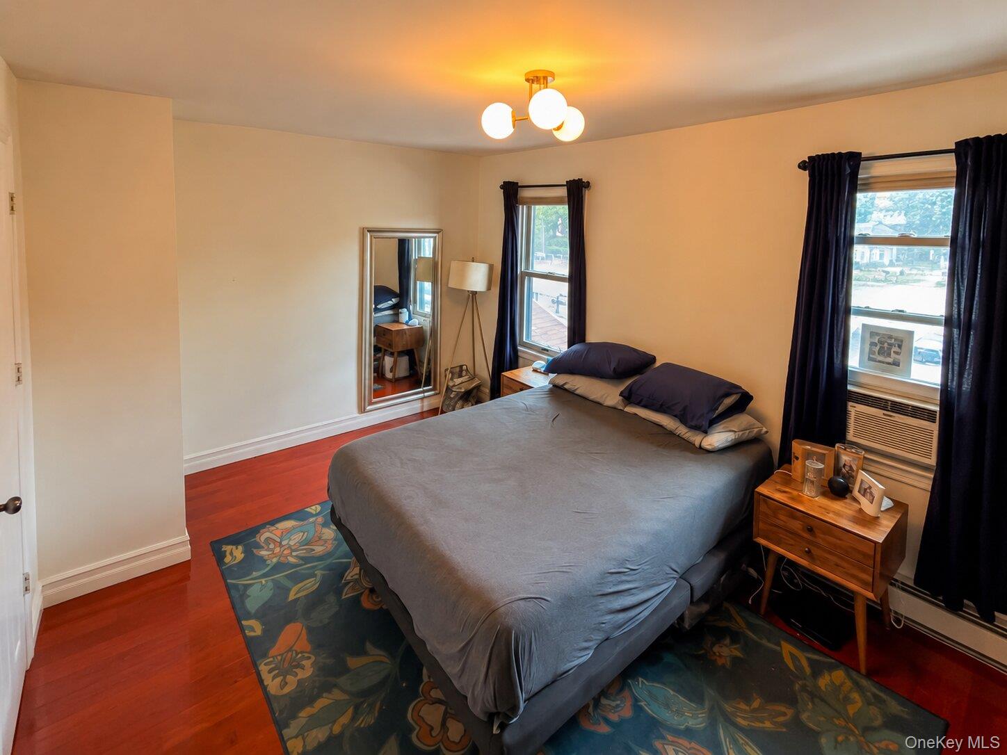 15038 Grand Central Parkway Property Photo 10
