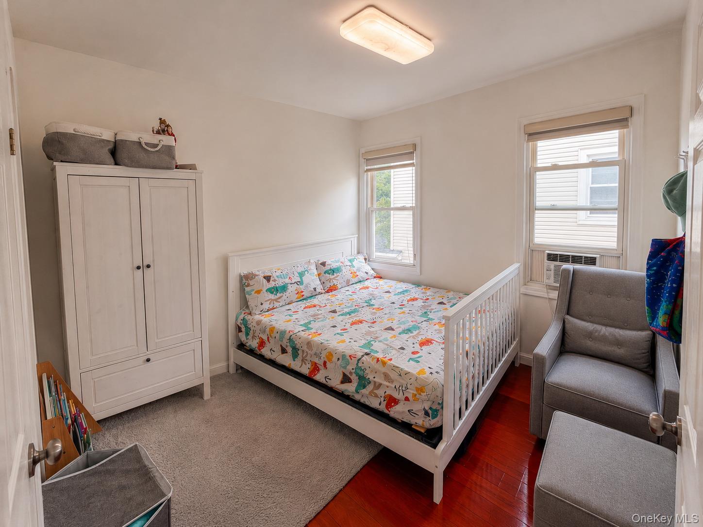 15038 Grand Central Parkway Property Photo 15
