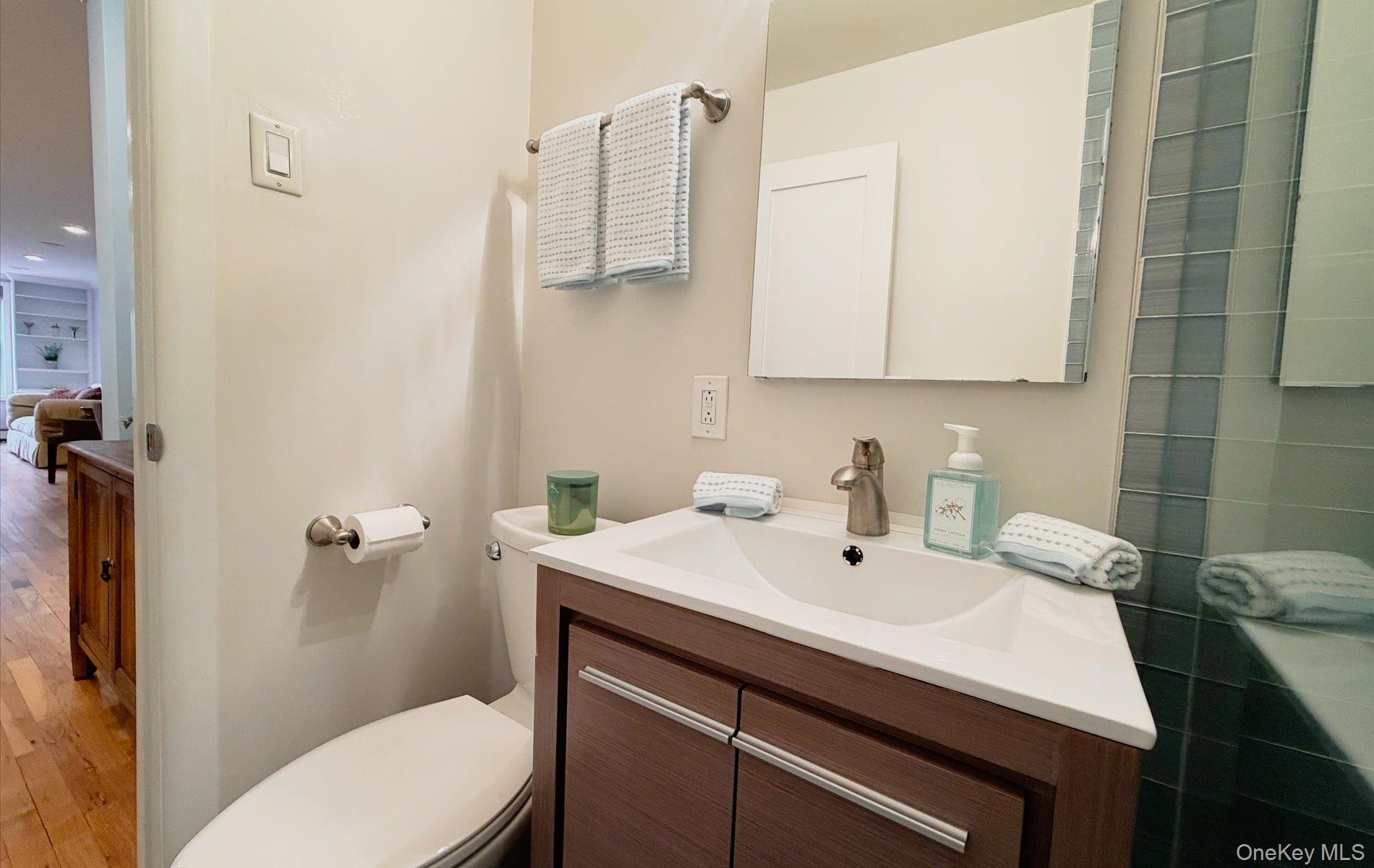 42-30 Douglaston Parkway 5l Property Photo 11