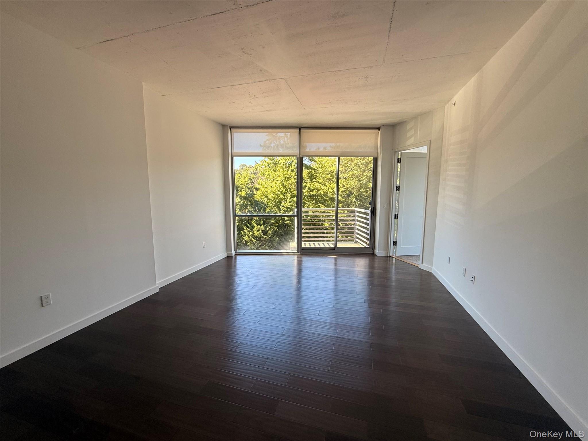 250 S Central Park Avenue 3A Property Photo 1