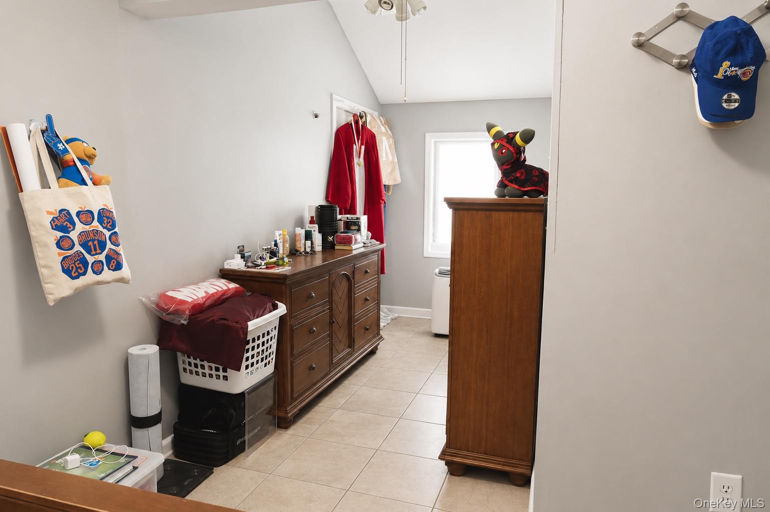 457 Sigmond Street Property Photo 14