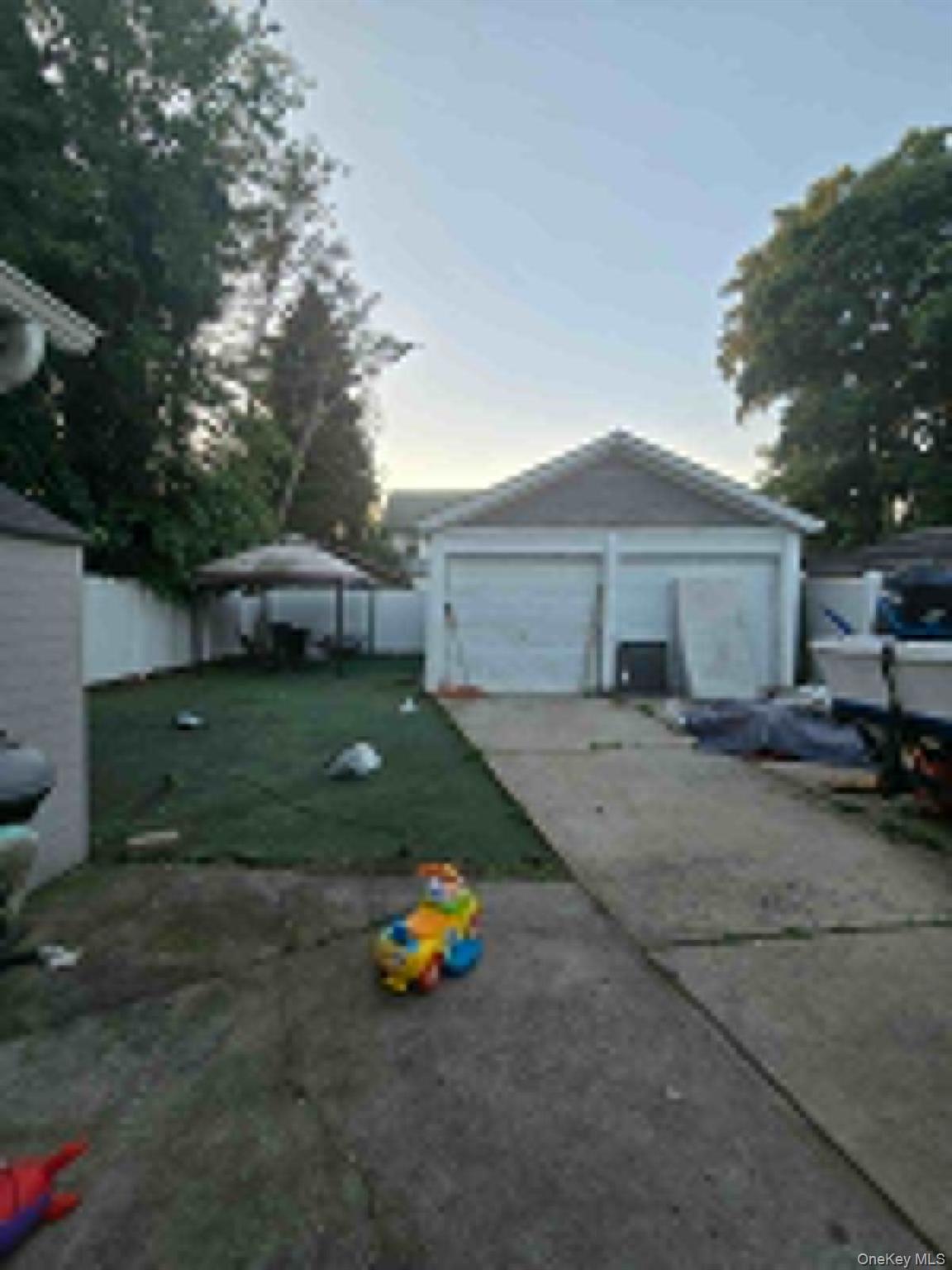 25 Webb Avenue Property Photo 6