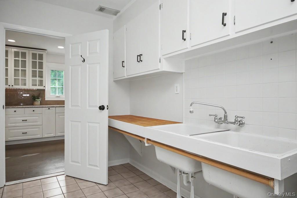 17 Talbot Avenue Property Photo 9