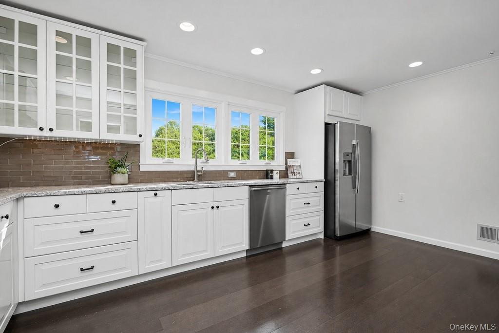 17 Talbot Avenue Property Photo 10