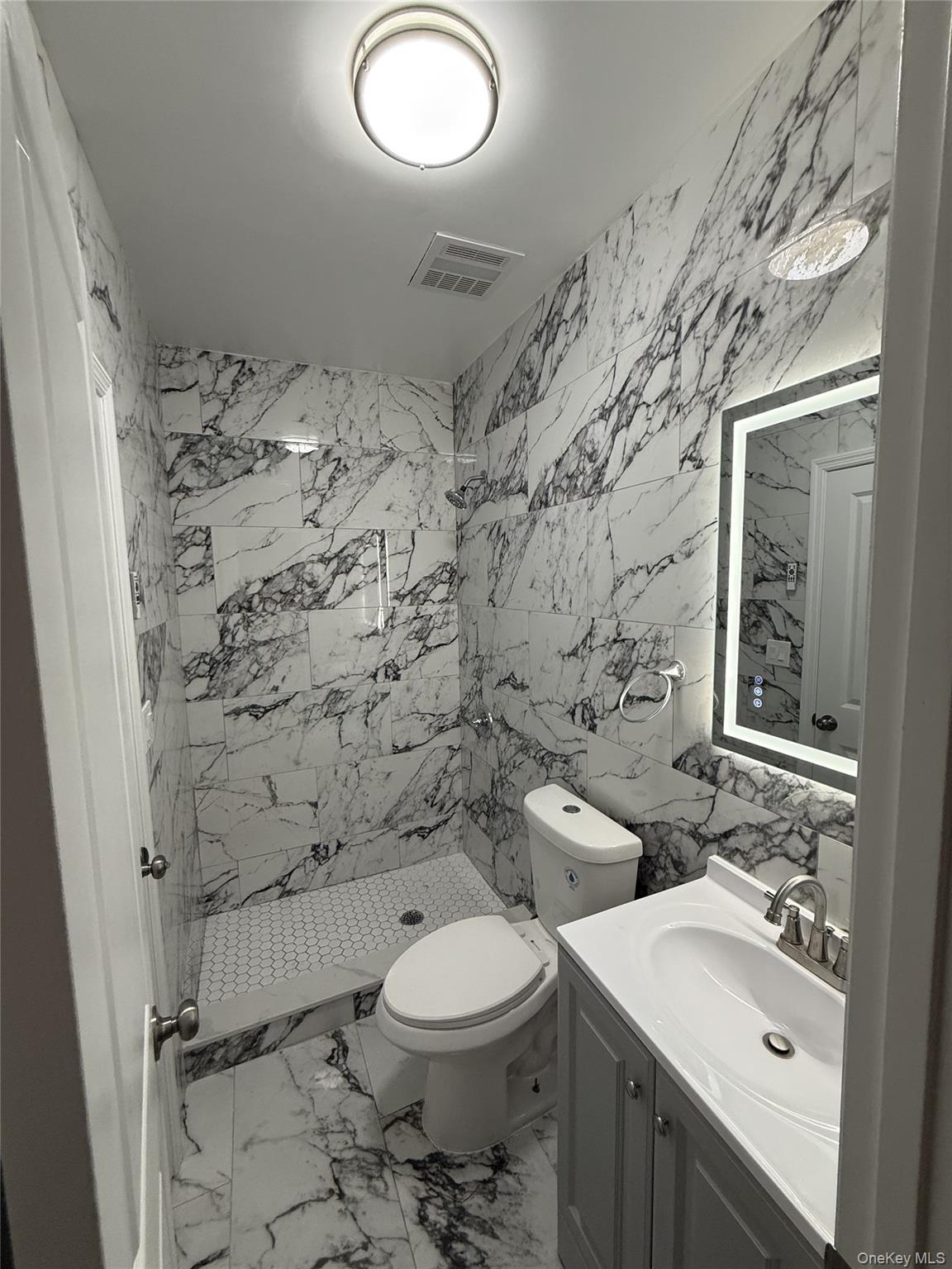 8915 86th Street Property Photo 5