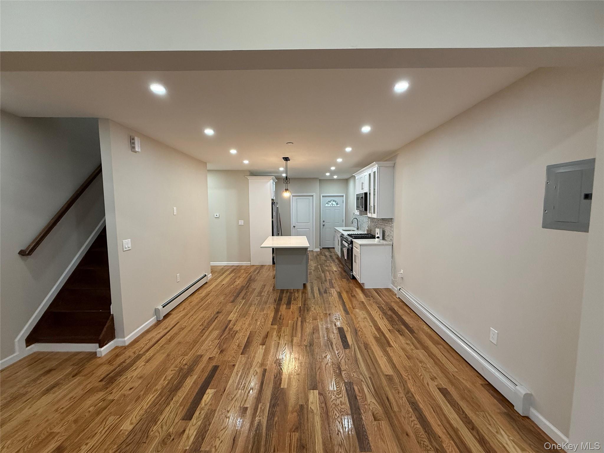 8915 86th Street Property Photo 9