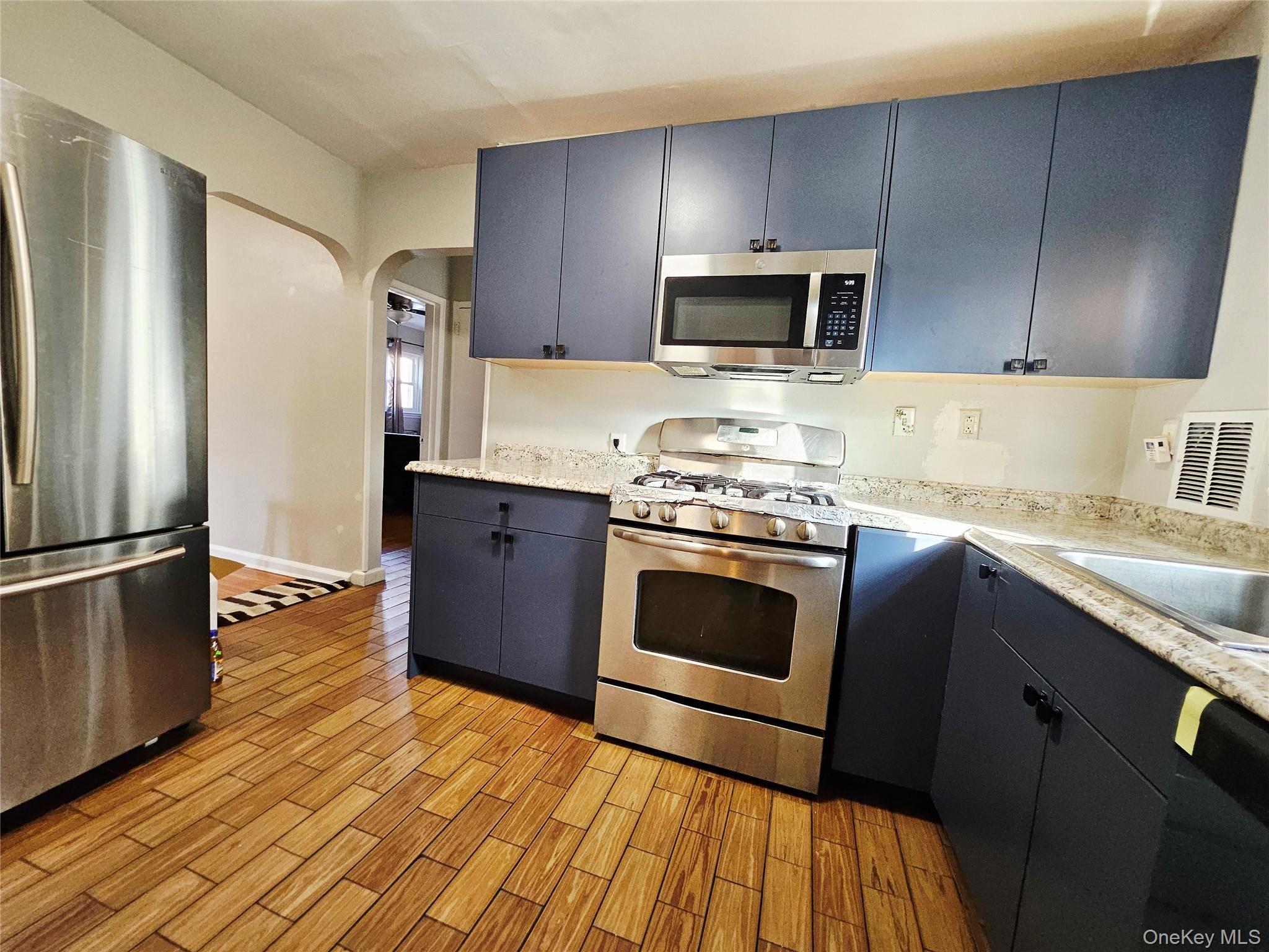 8333 251st Street Property Photo 10