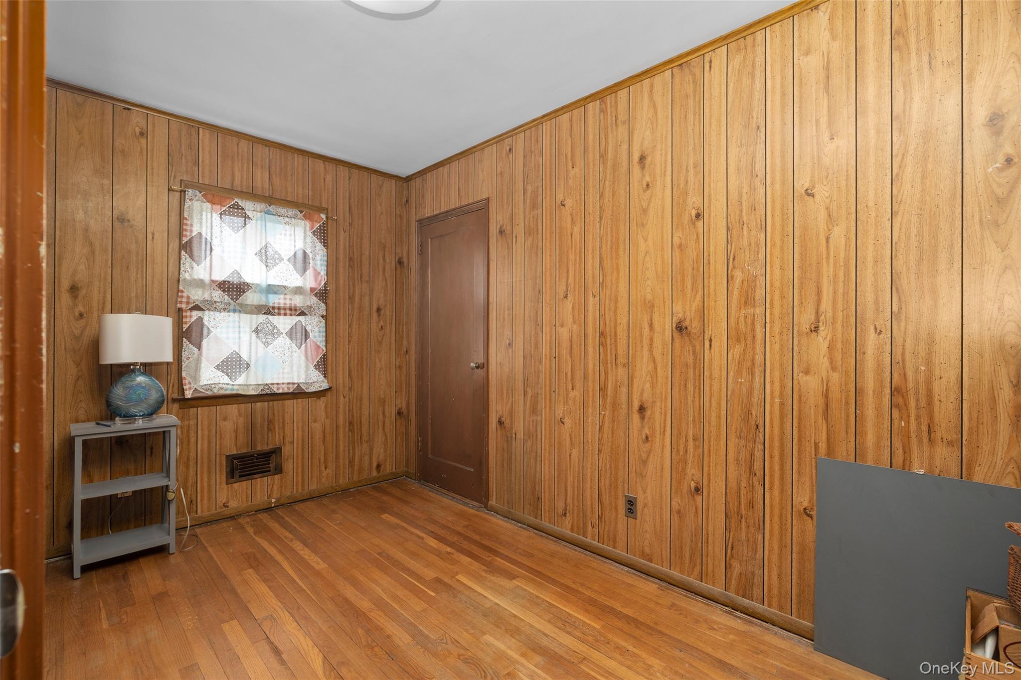 2975 Oceanside Road Property Photo 12