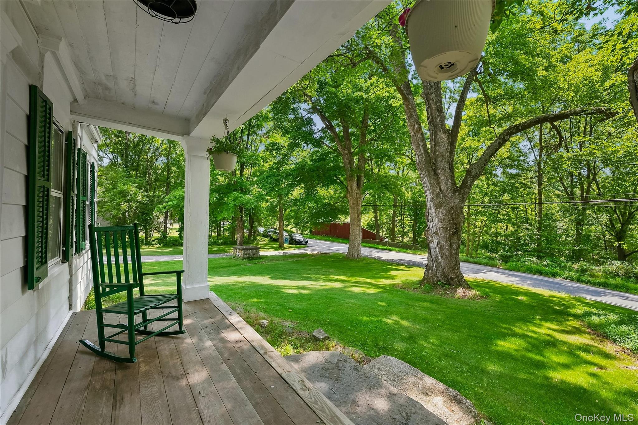 51 Mountainside Road Property Photo 3