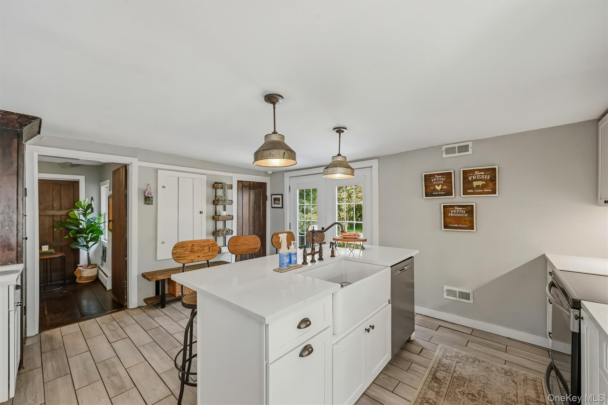 51 Mountainside Road Property Photo 4