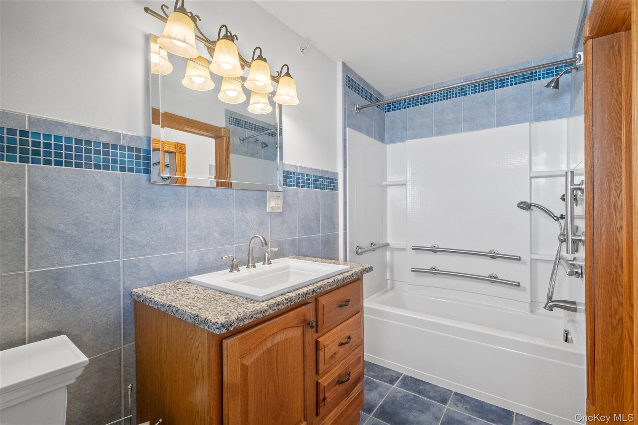 43 Ackerman Street 2 Property Photo 19