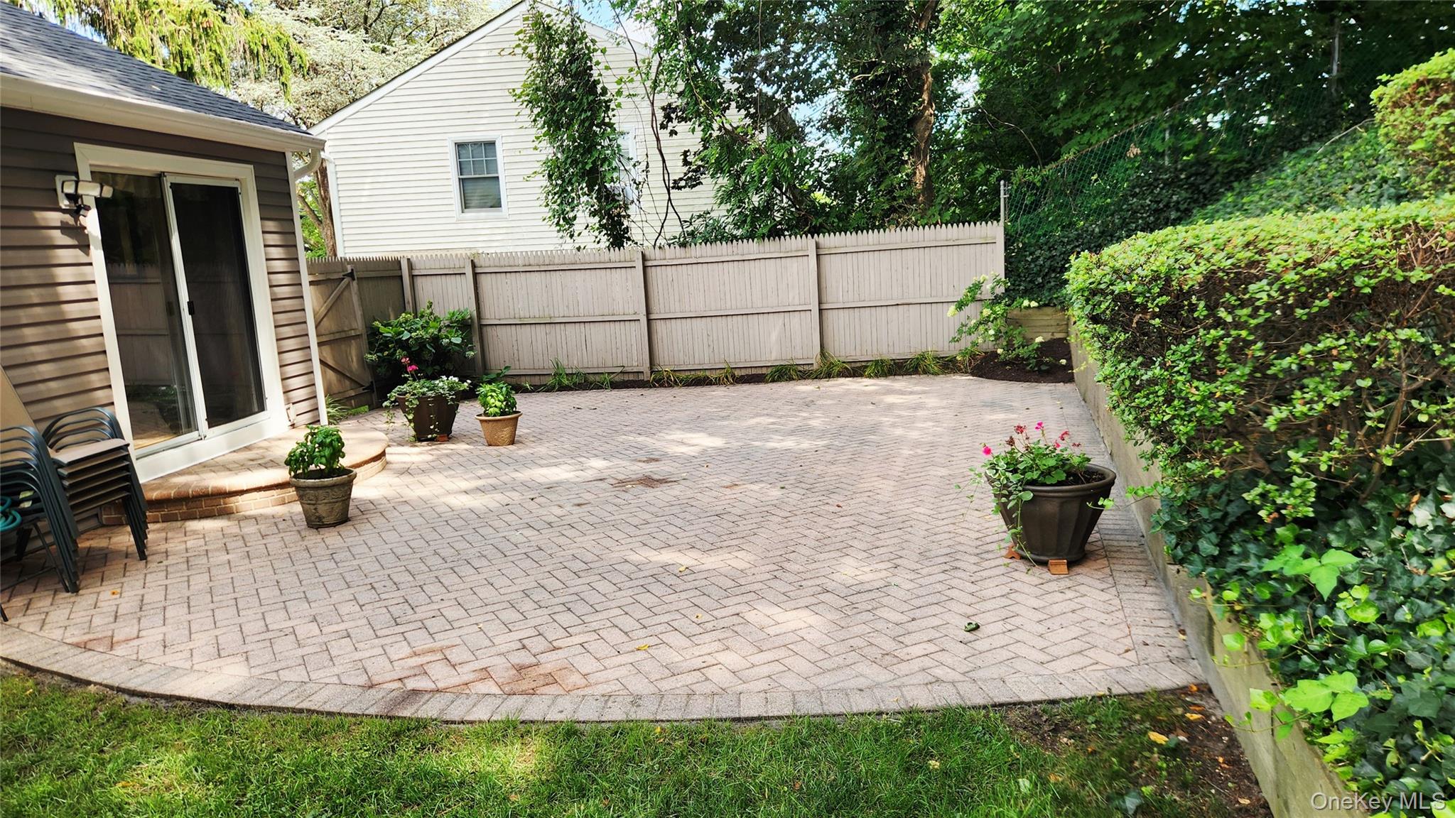 13 Longford Street Property Photo 23