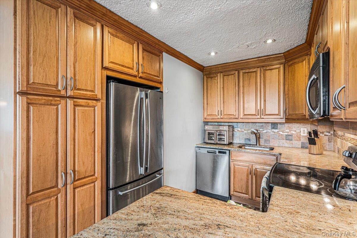 162-10 Powells Cove Boulevard 7d Property Photo 9