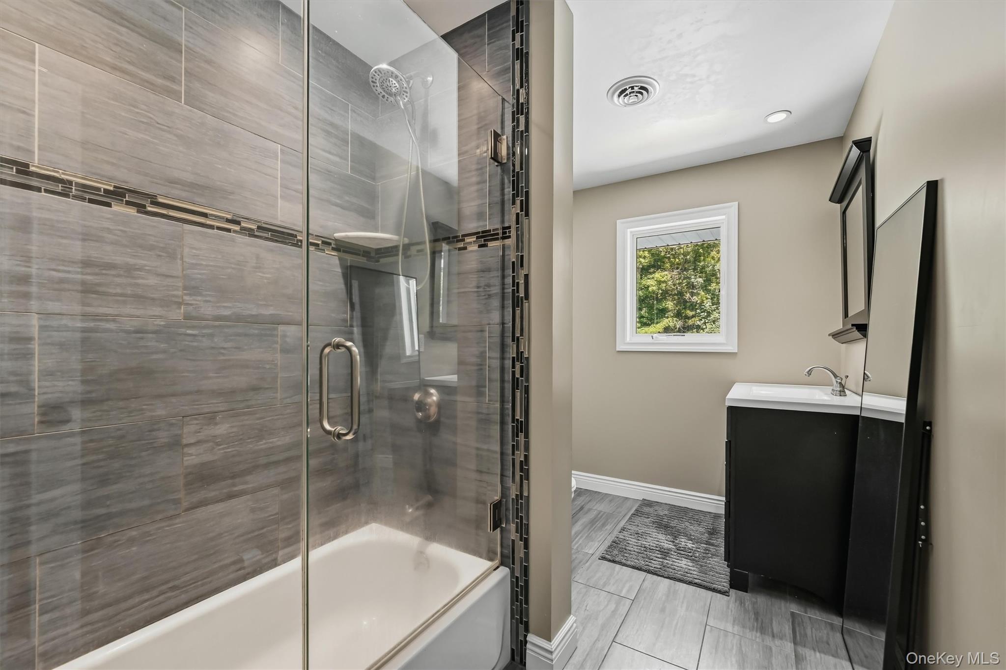 7 Greenfield Drive Property Photo 33