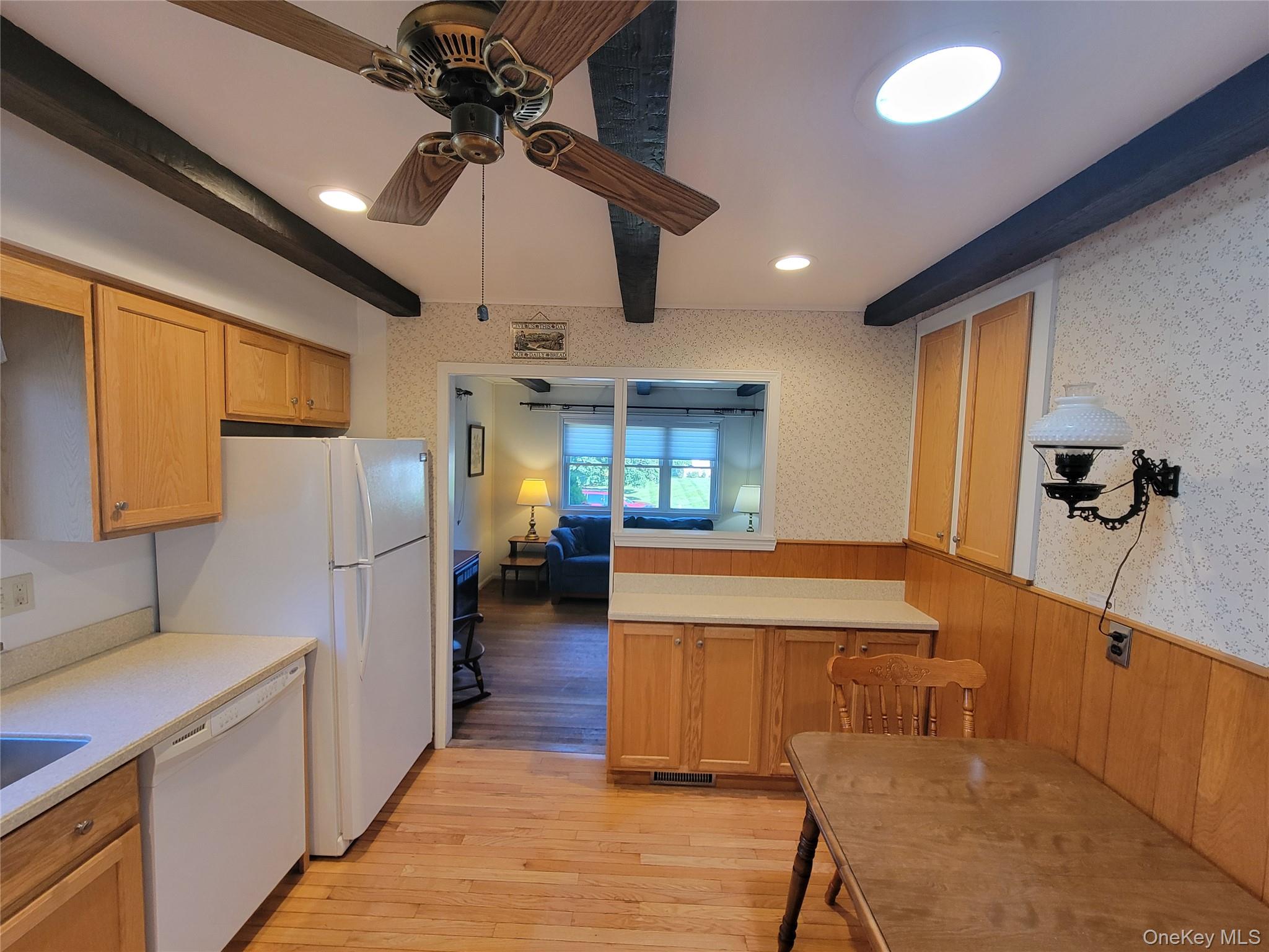 18 Taft Avenue Property Photo 13