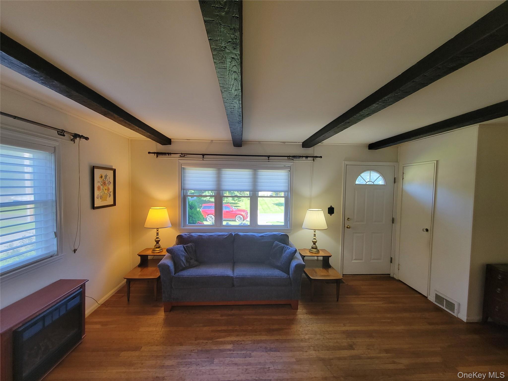 18 Taft Avenue Property Photo 14