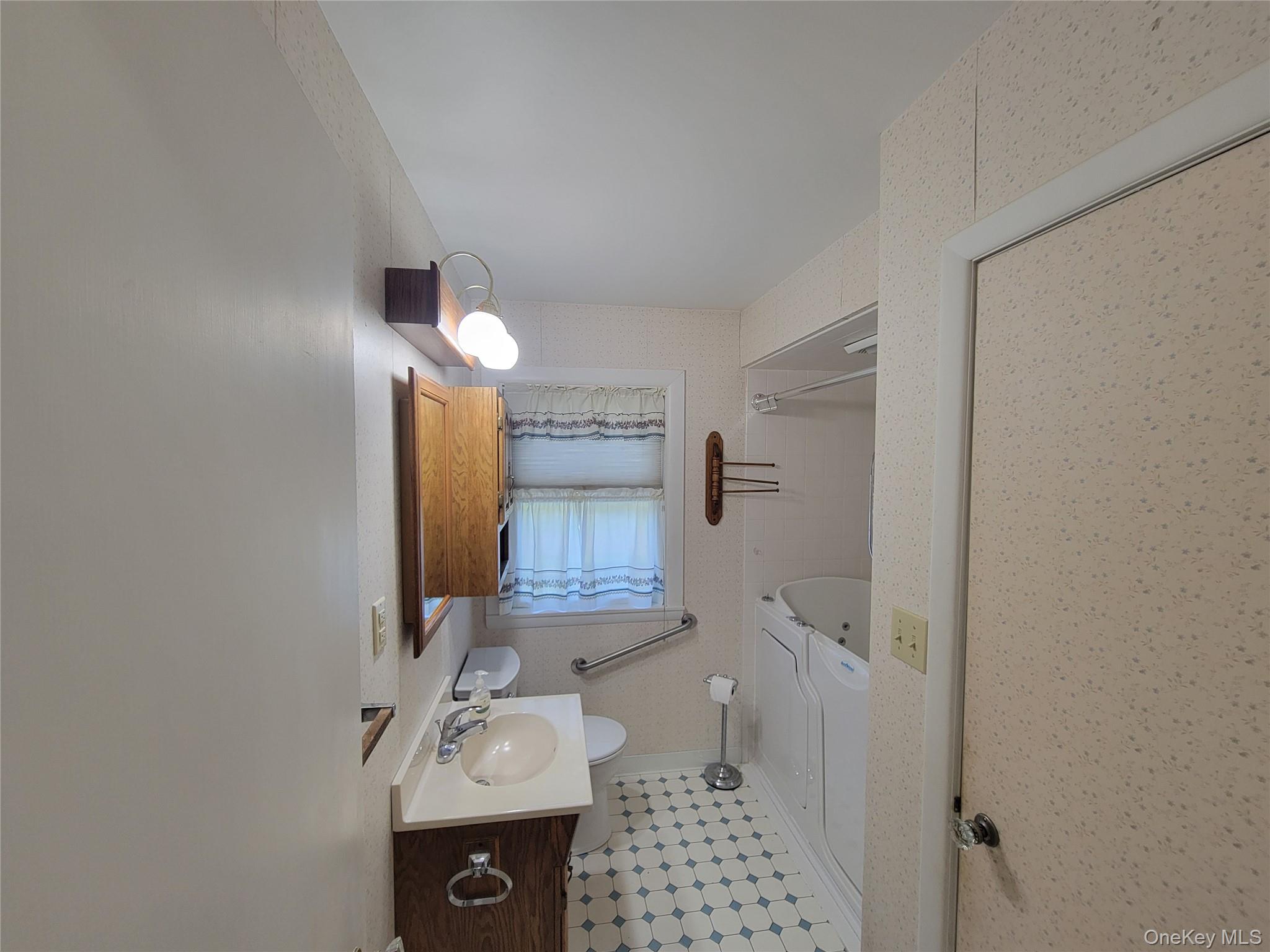 18 Taft Avenue Property Photo 17