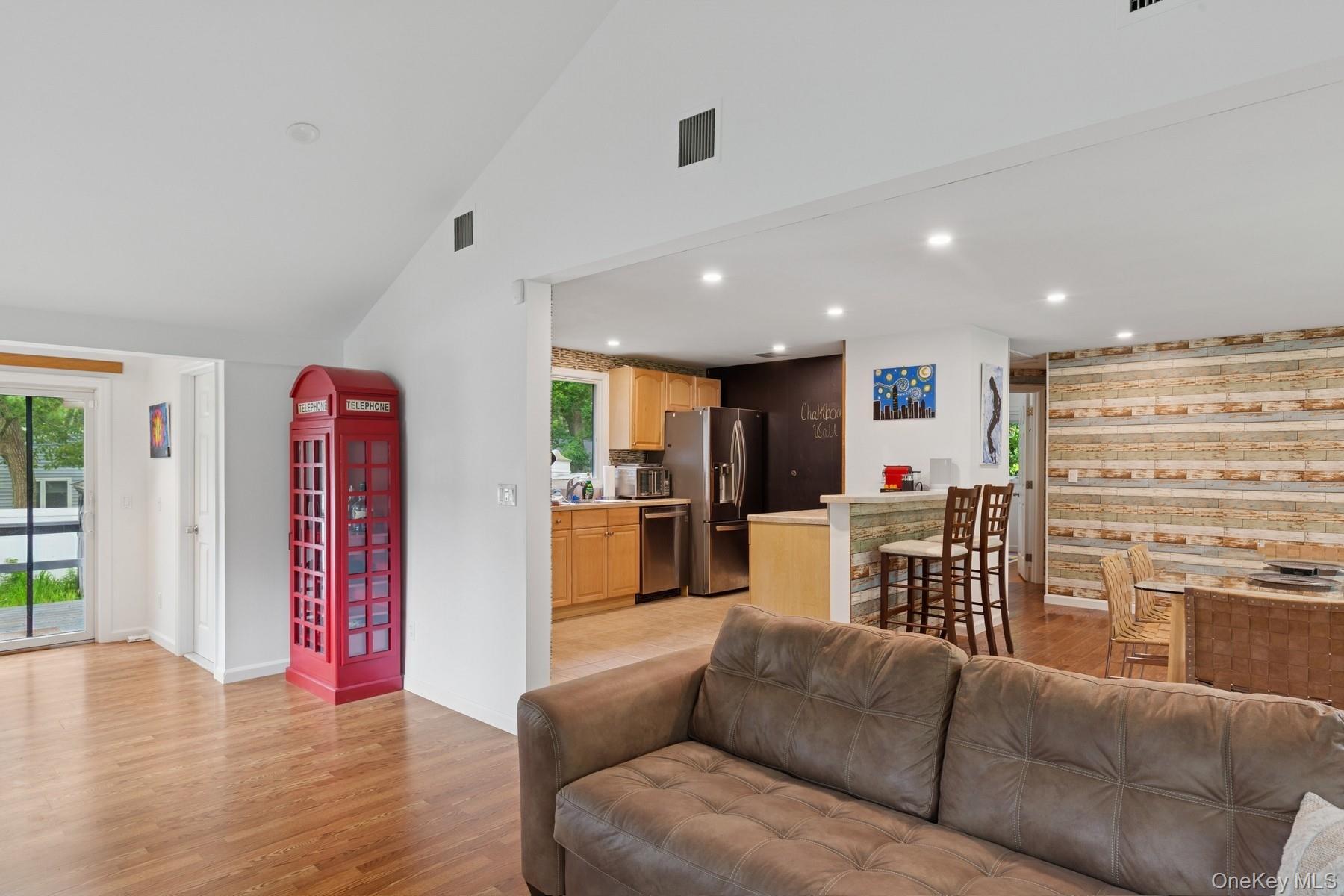27 Atlantic Avenue Property Photo 19