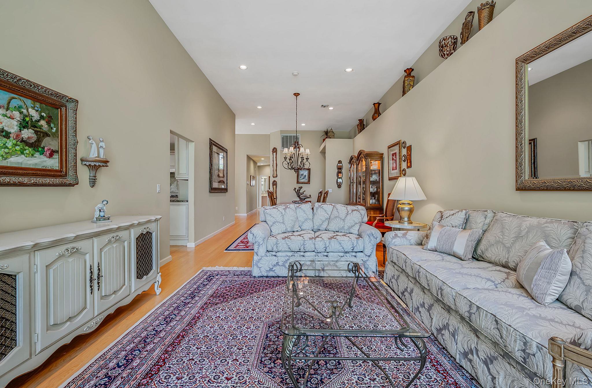 163 Hamlet Drive Property Photo 14
