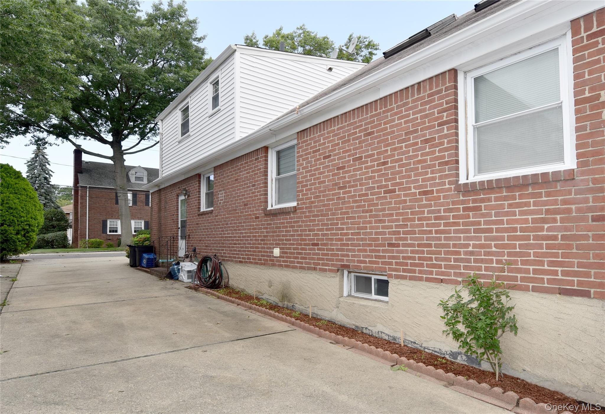 67 Iris Avenue Property Photo 17