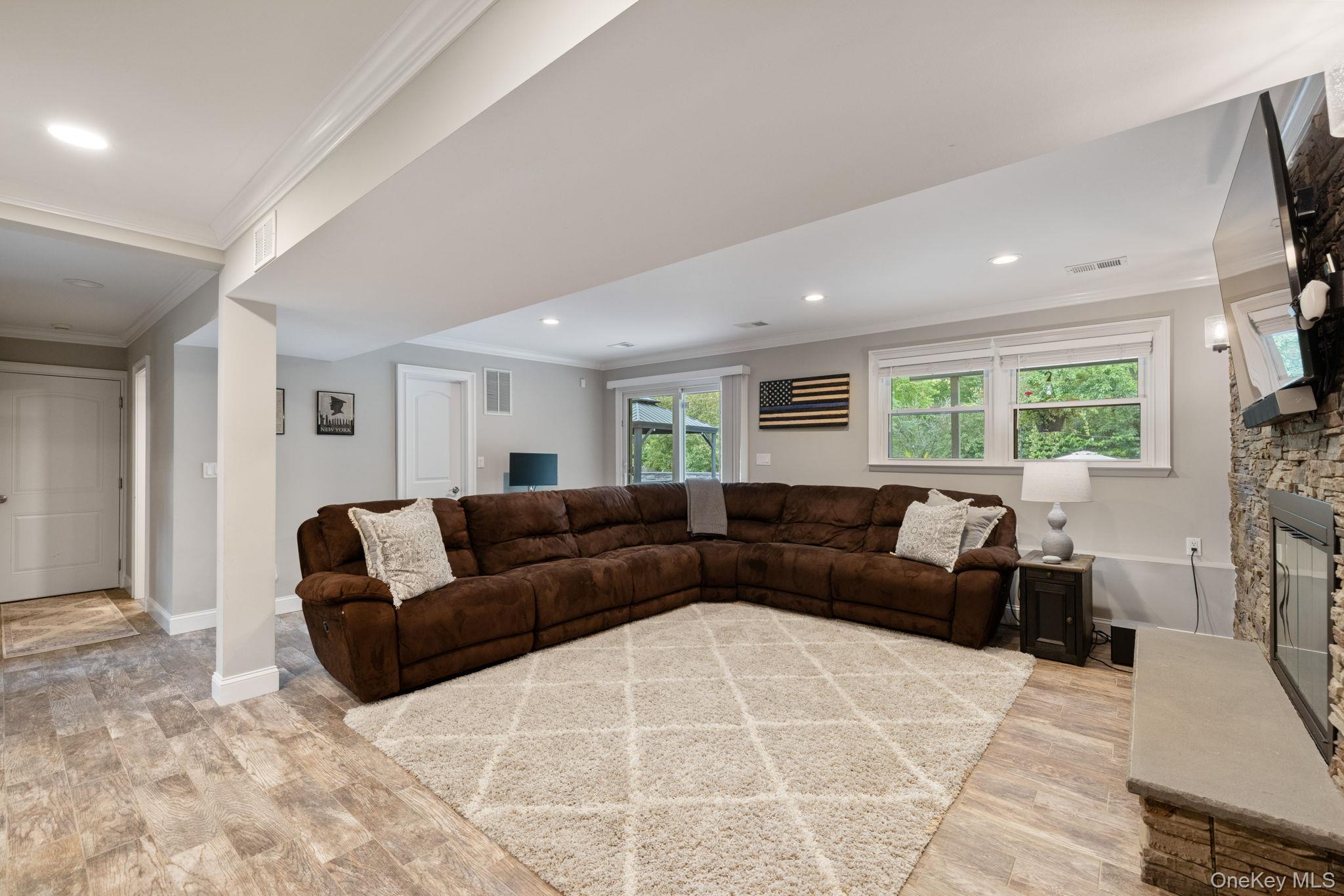 9 Behrendt Drive Property Photo 20