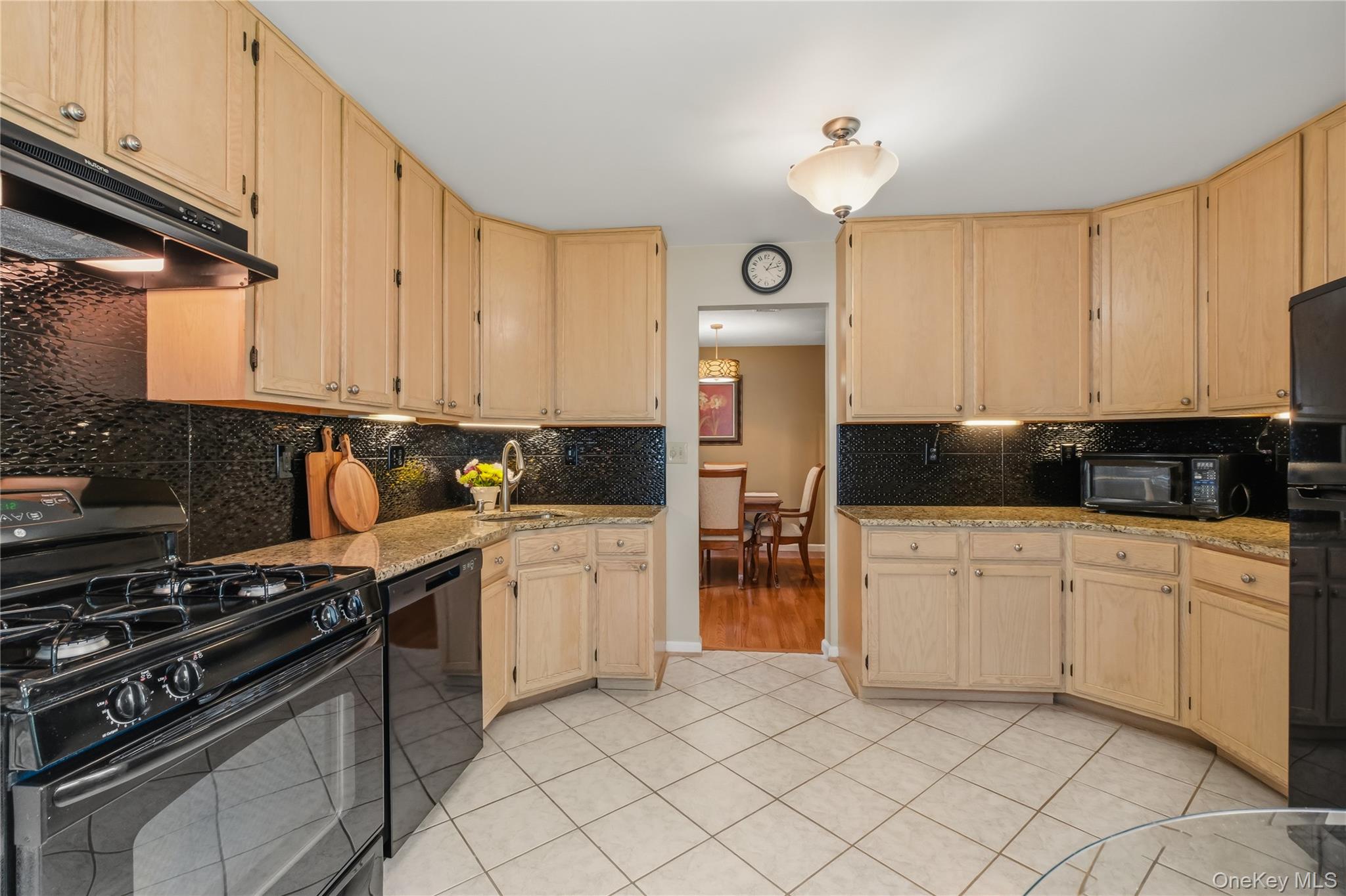 4001 Hickory Court Property Photo 10