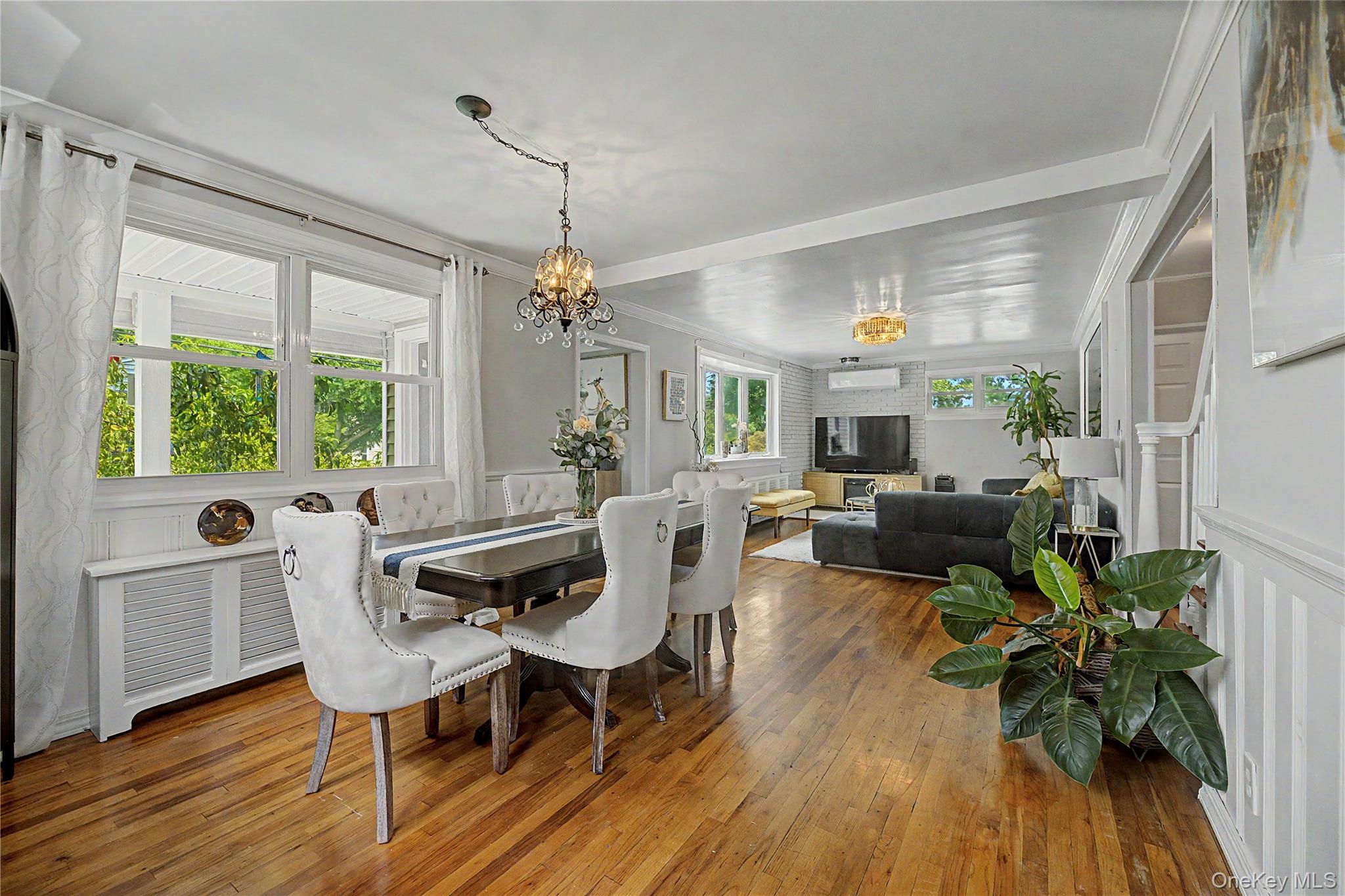 12 Saratoga Road Property Photo 9
