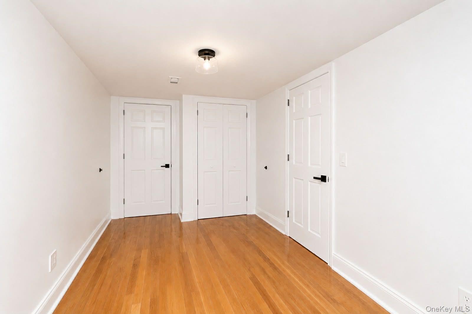 1410 E 52nd Street Property Photo 19