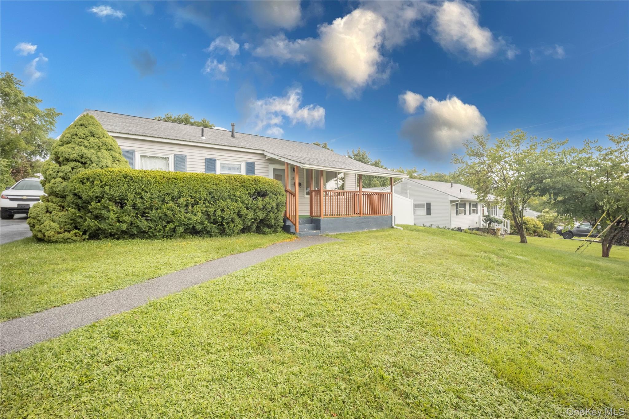 32 Peter Cooper Drive Property Photo 3