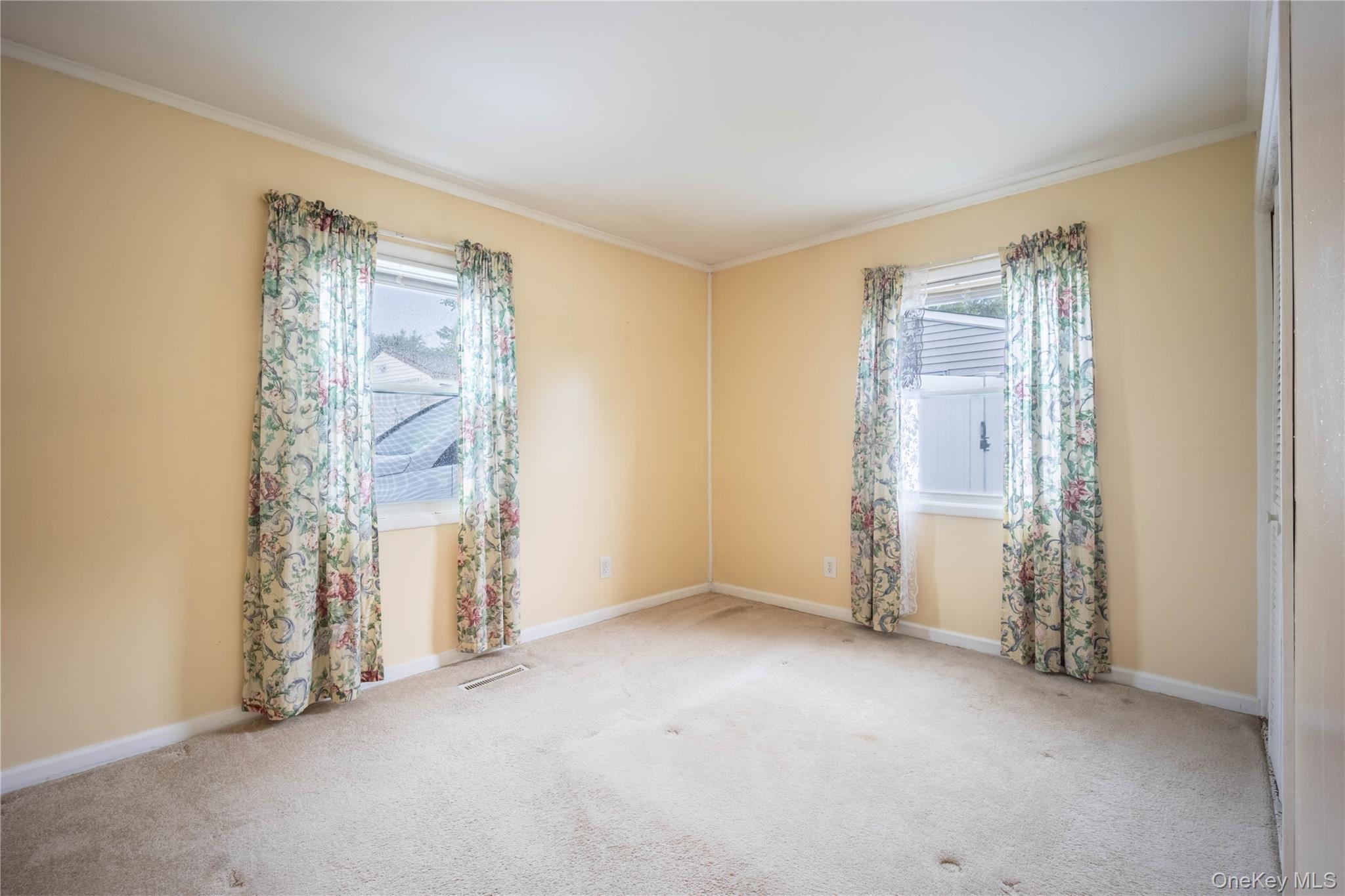 32 Peter Cooper Drive Property Photo 14