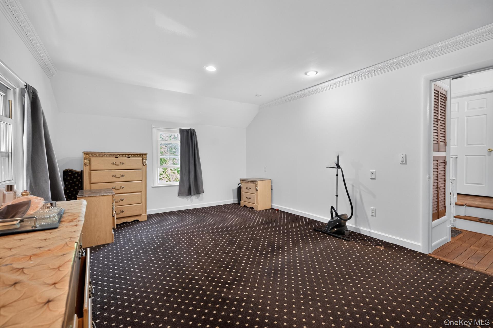 857 Western Highway Property Photo 9