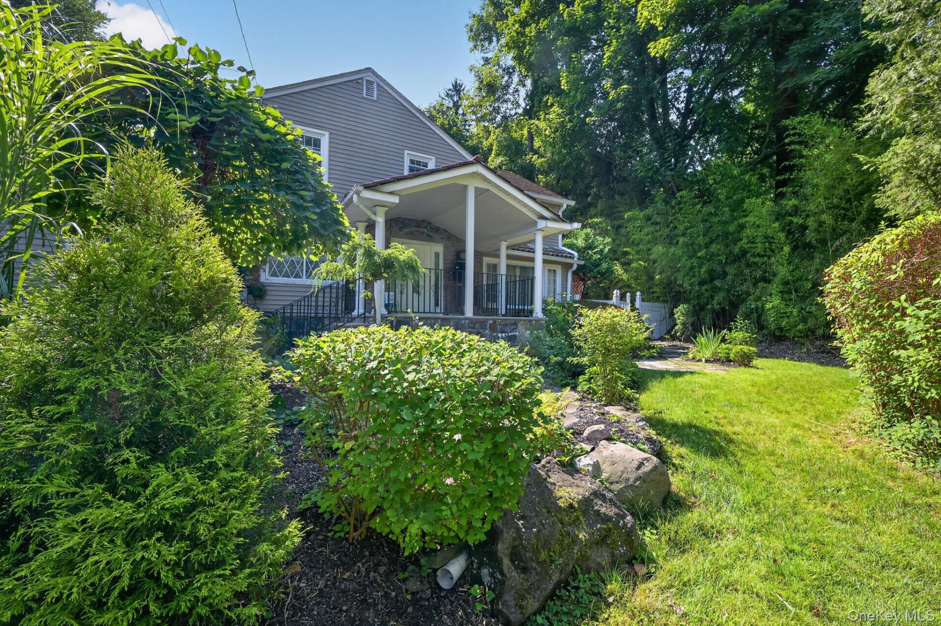 857 Western Highway Property Photo 17