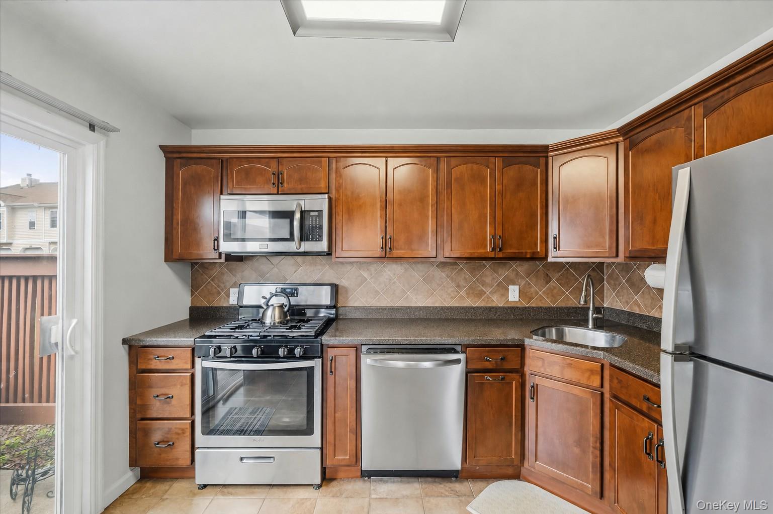 3409 Whispering Hills Property Photo 3
