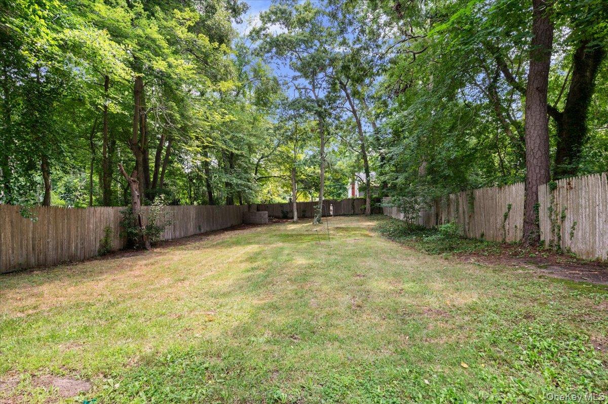 1241 Connetquot Avenue Property Photo 24
