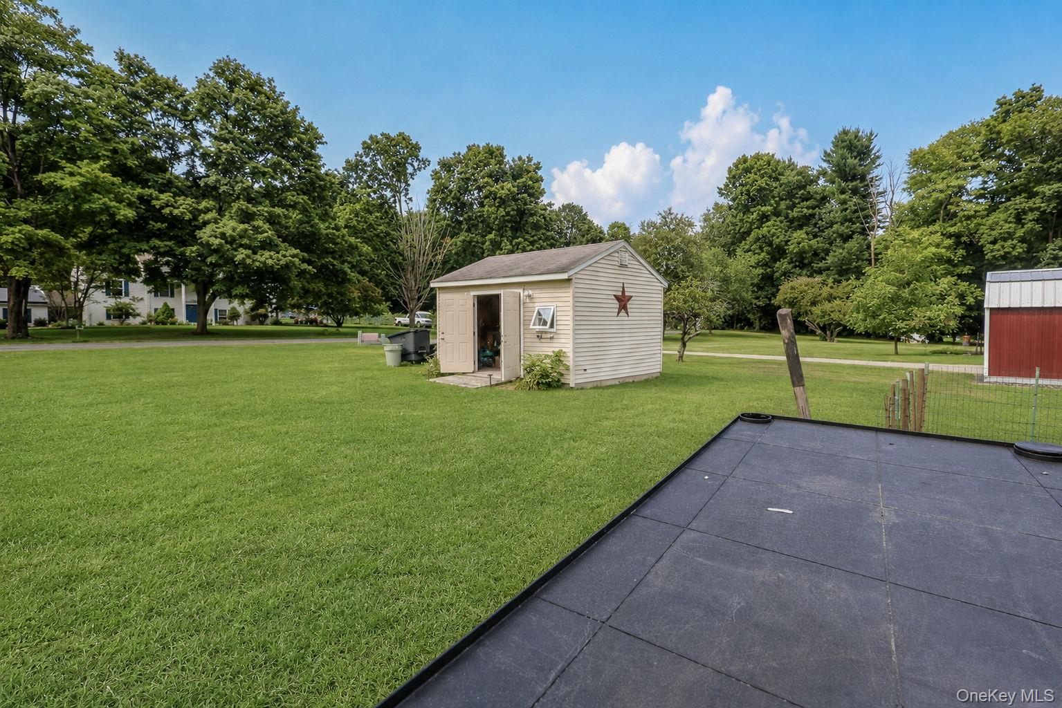2 Schrempp Lane Property Photo 43