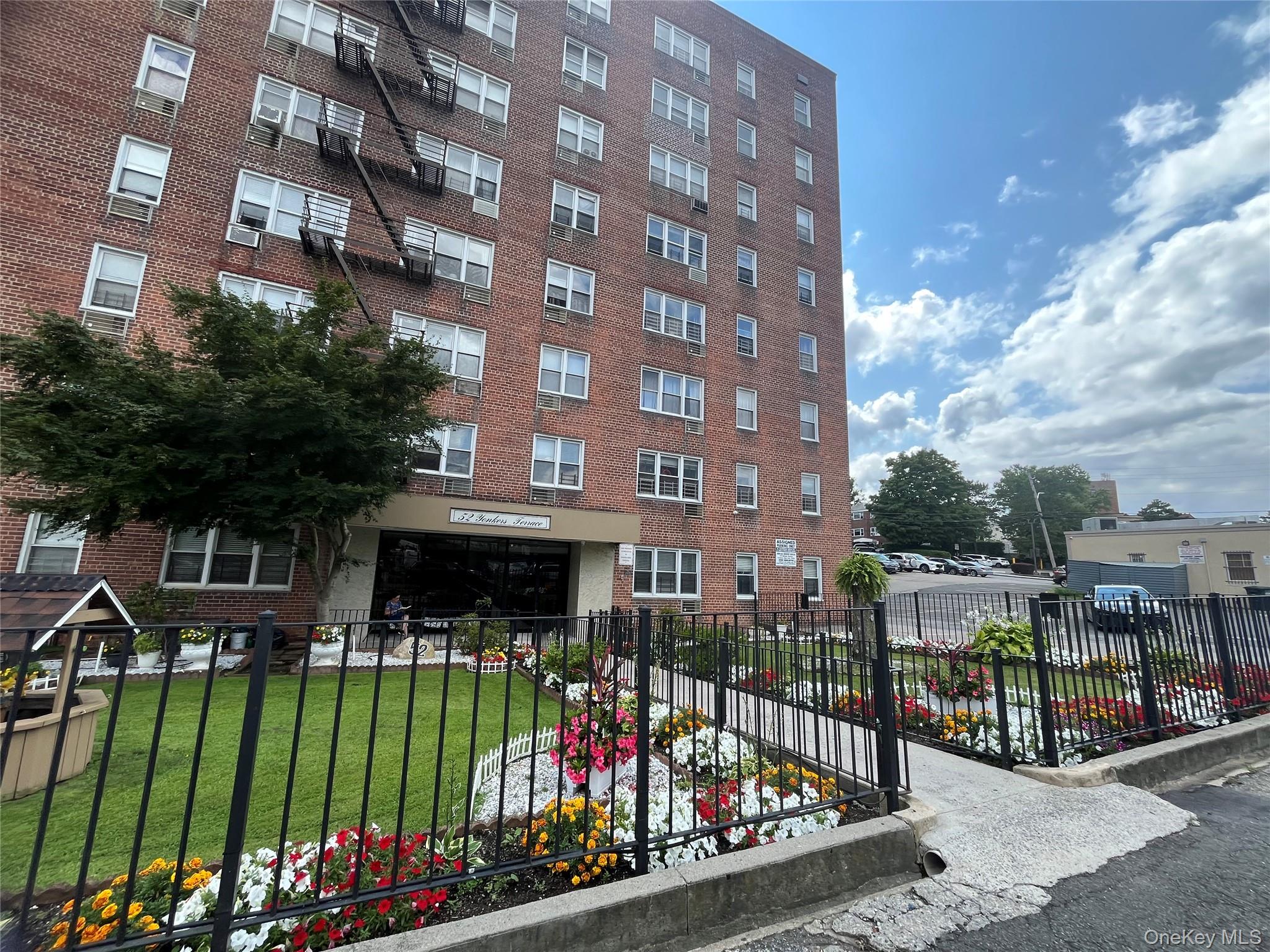 52 Yonkers Terrace 7K Property Photo 1