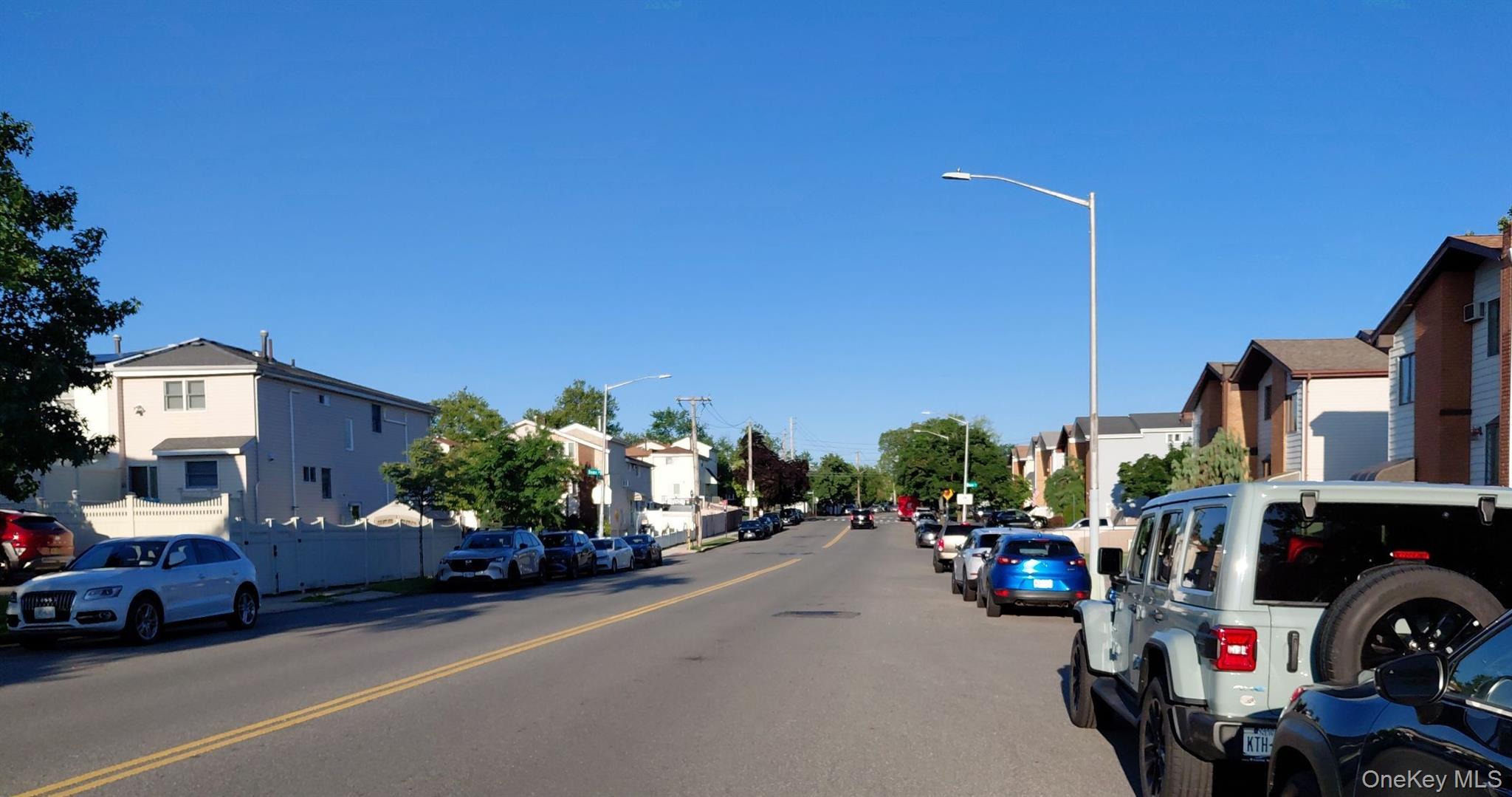 271 Leverett Avenue Property Photo 4