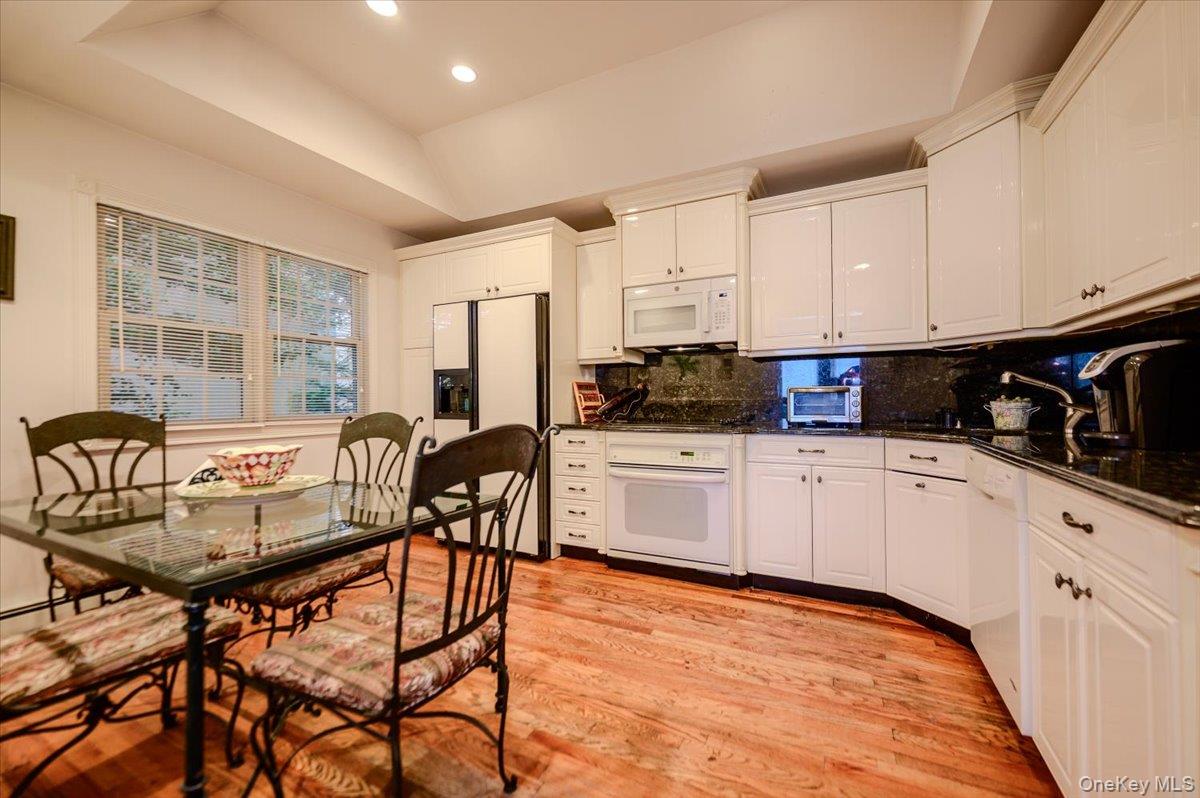 2514 Lindenmere Drive Property Photo 8