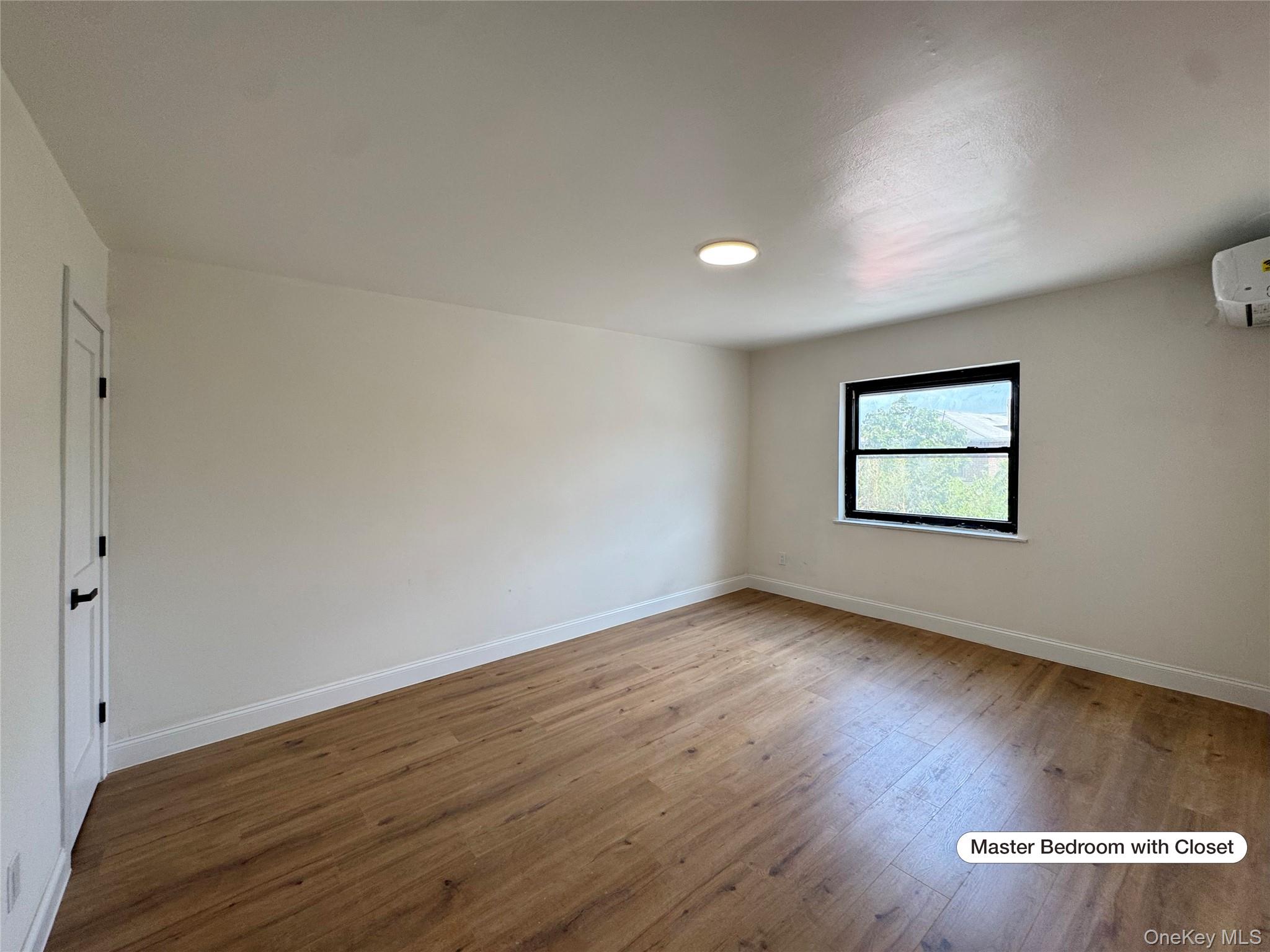 2942 Lurting Avenue Property Photo 6