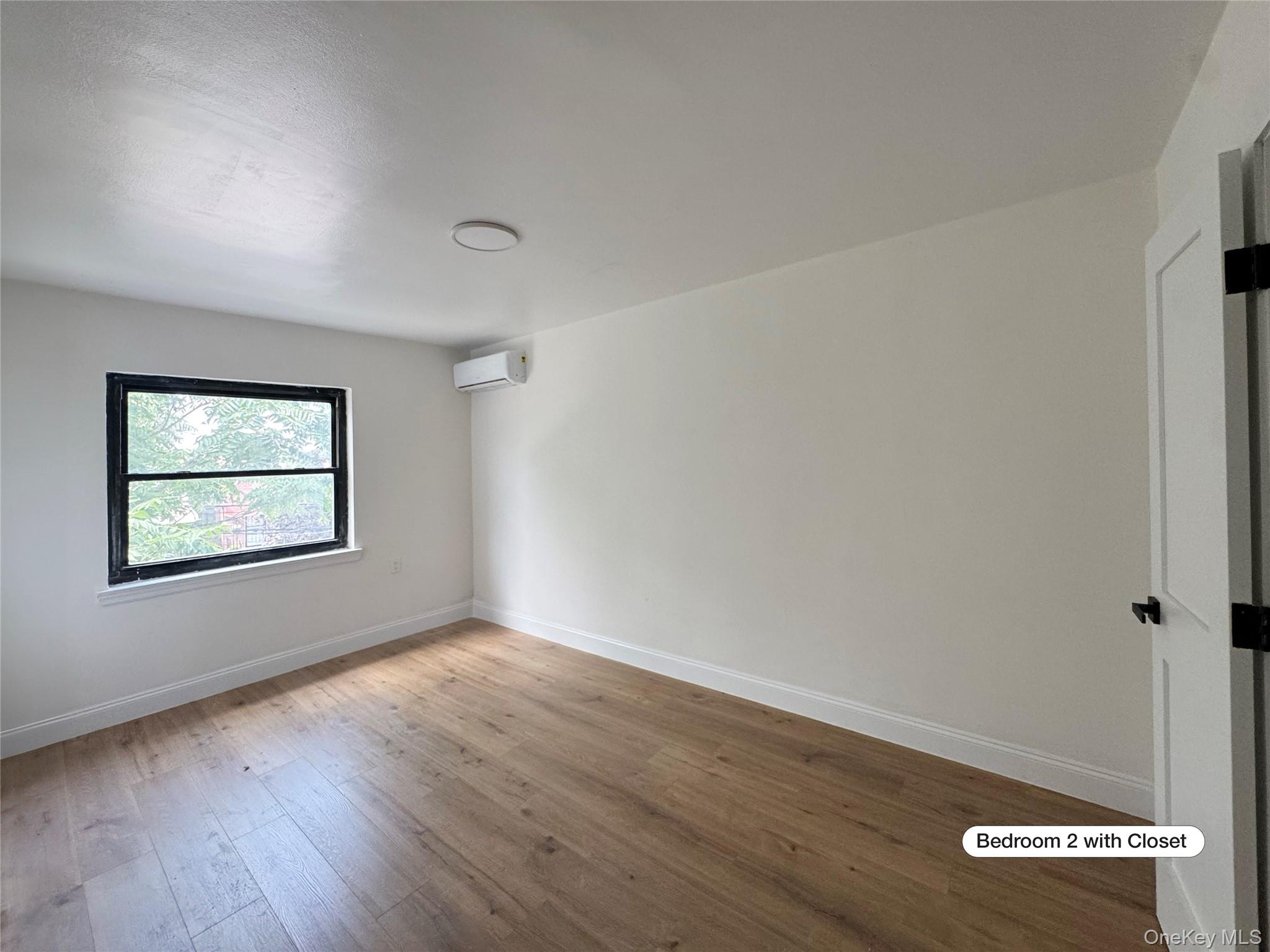 2942 Lurting Avenue Property Photo 7