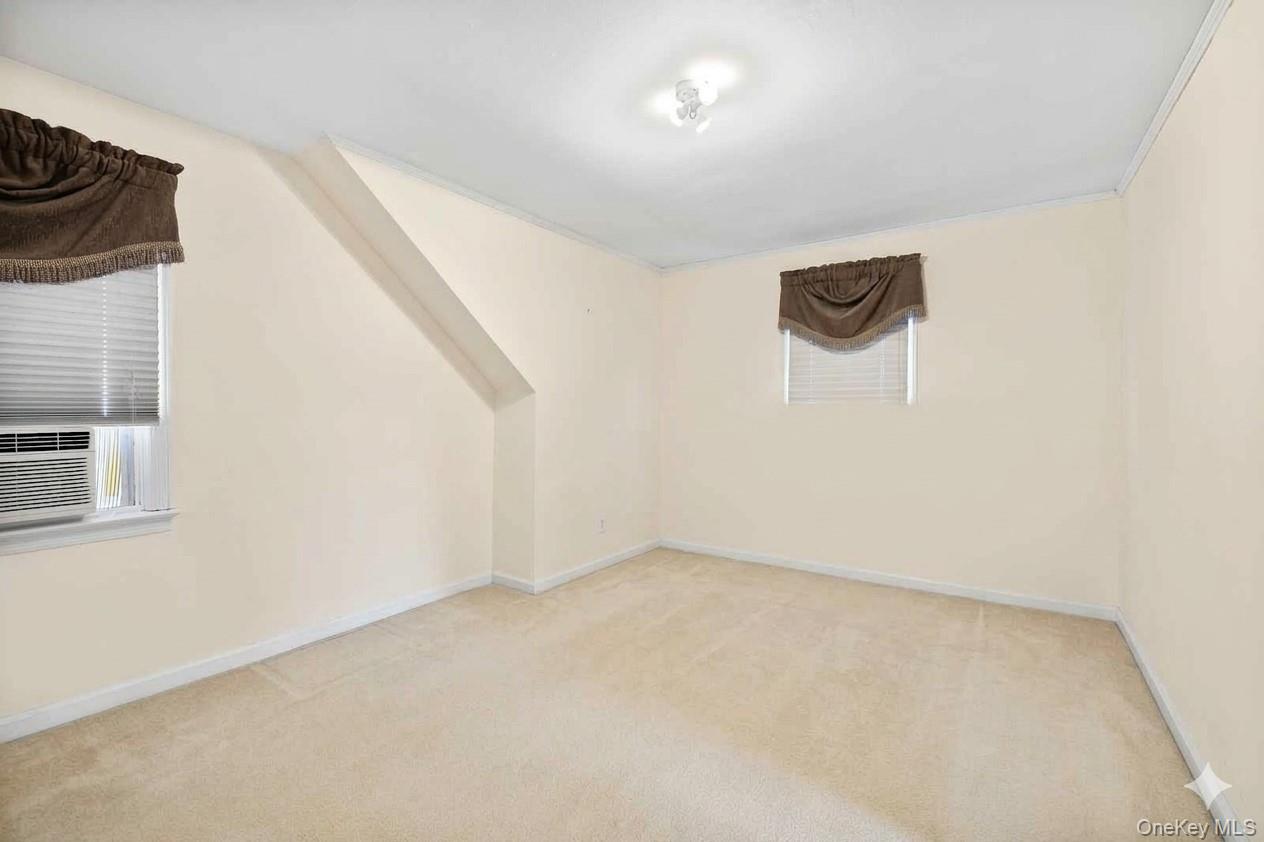 320 Aster Road Property Photo 12
