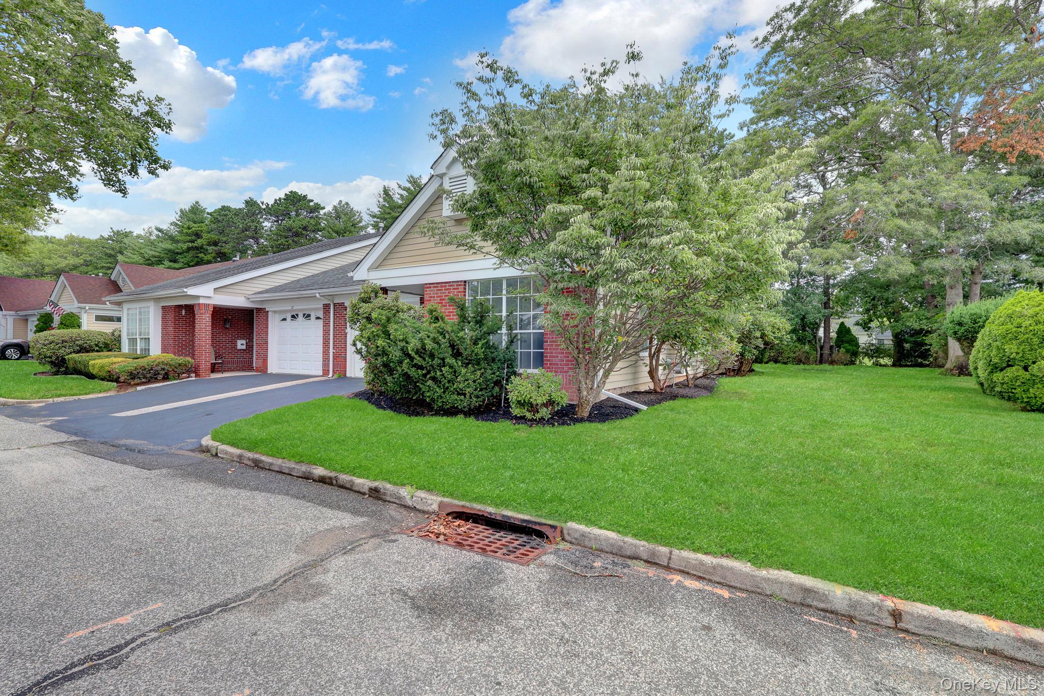 29 Glen Drive Property Photo 2