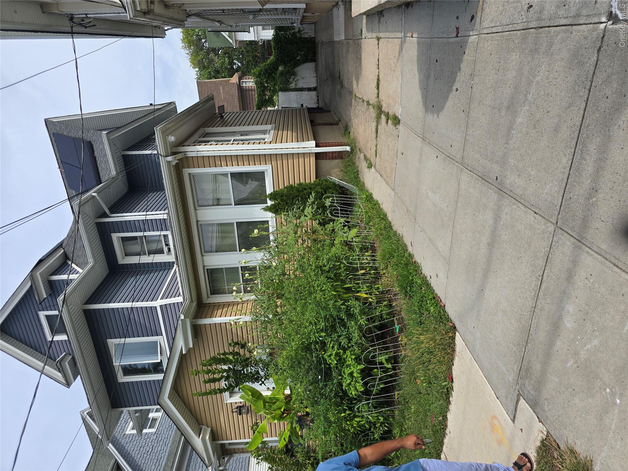87-65 95th Street Property Photo 1