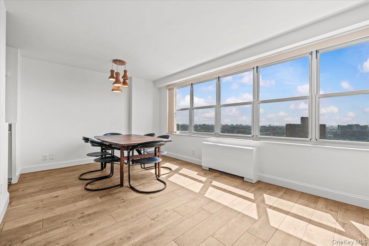 555 Kappock Street 24t Property Photo 3