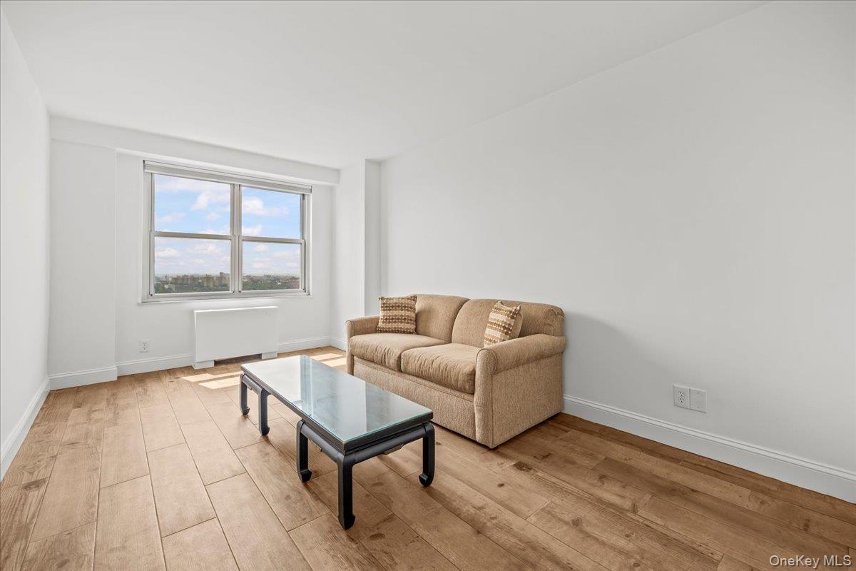 555 Kappock Street 24t Property Photo 15