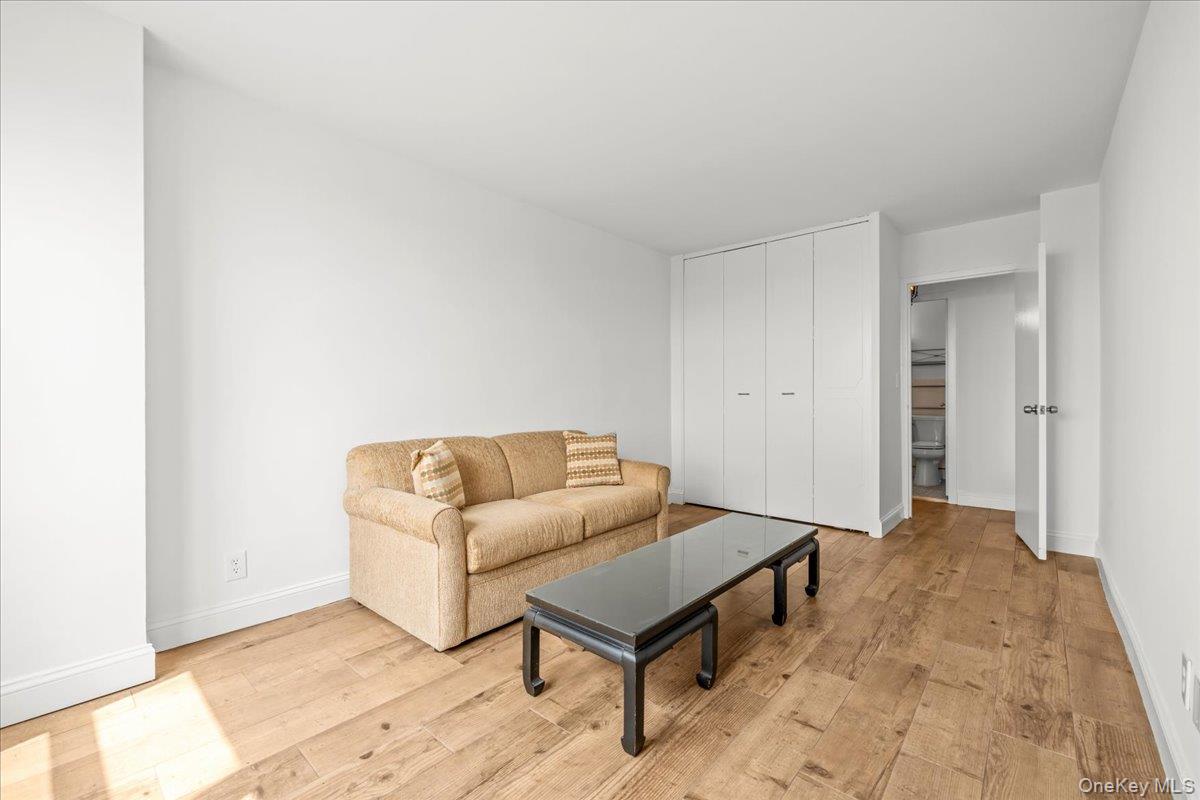 555 Kappock Street 24t Property Photo 16