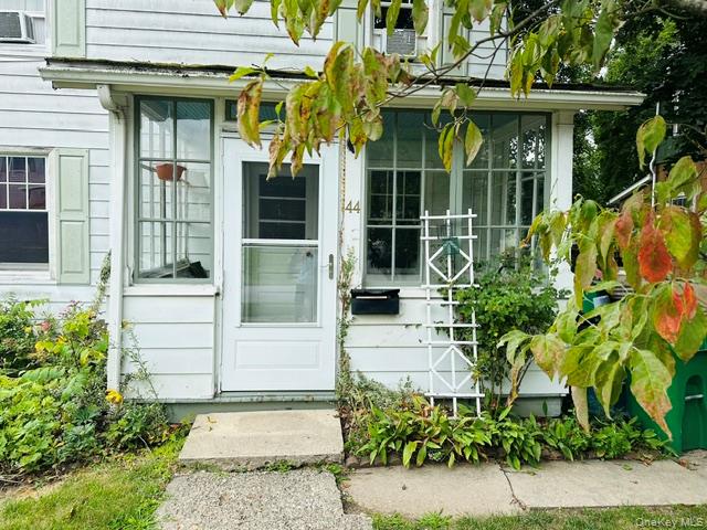 44 Davis Avenue Property Photo 2