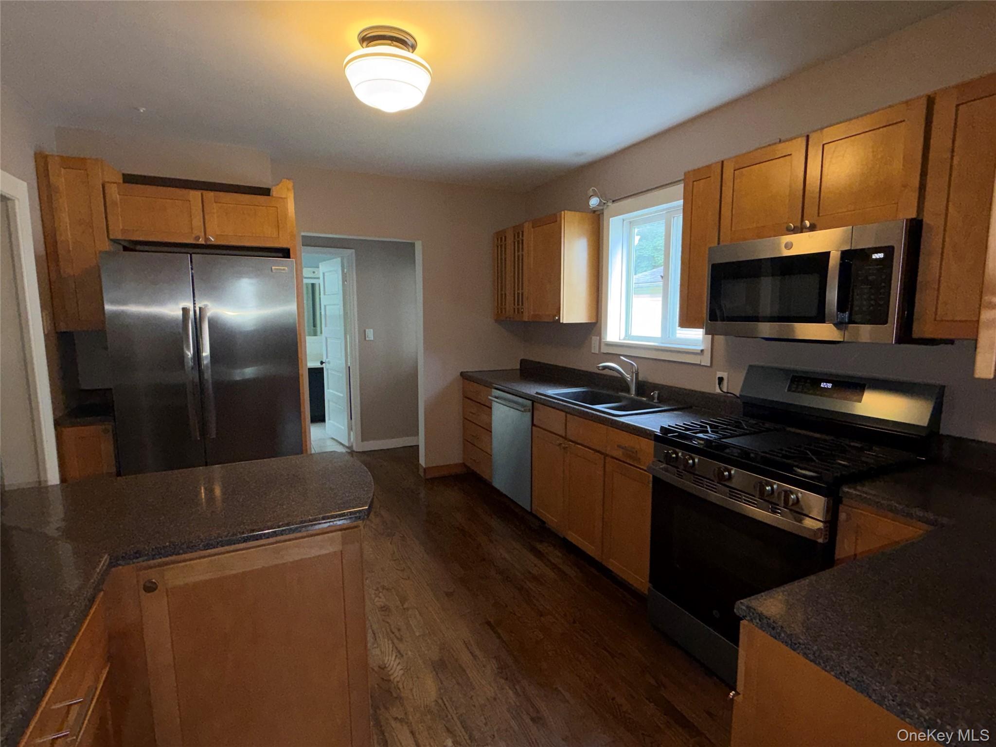 7 Broadway Property Photo 13