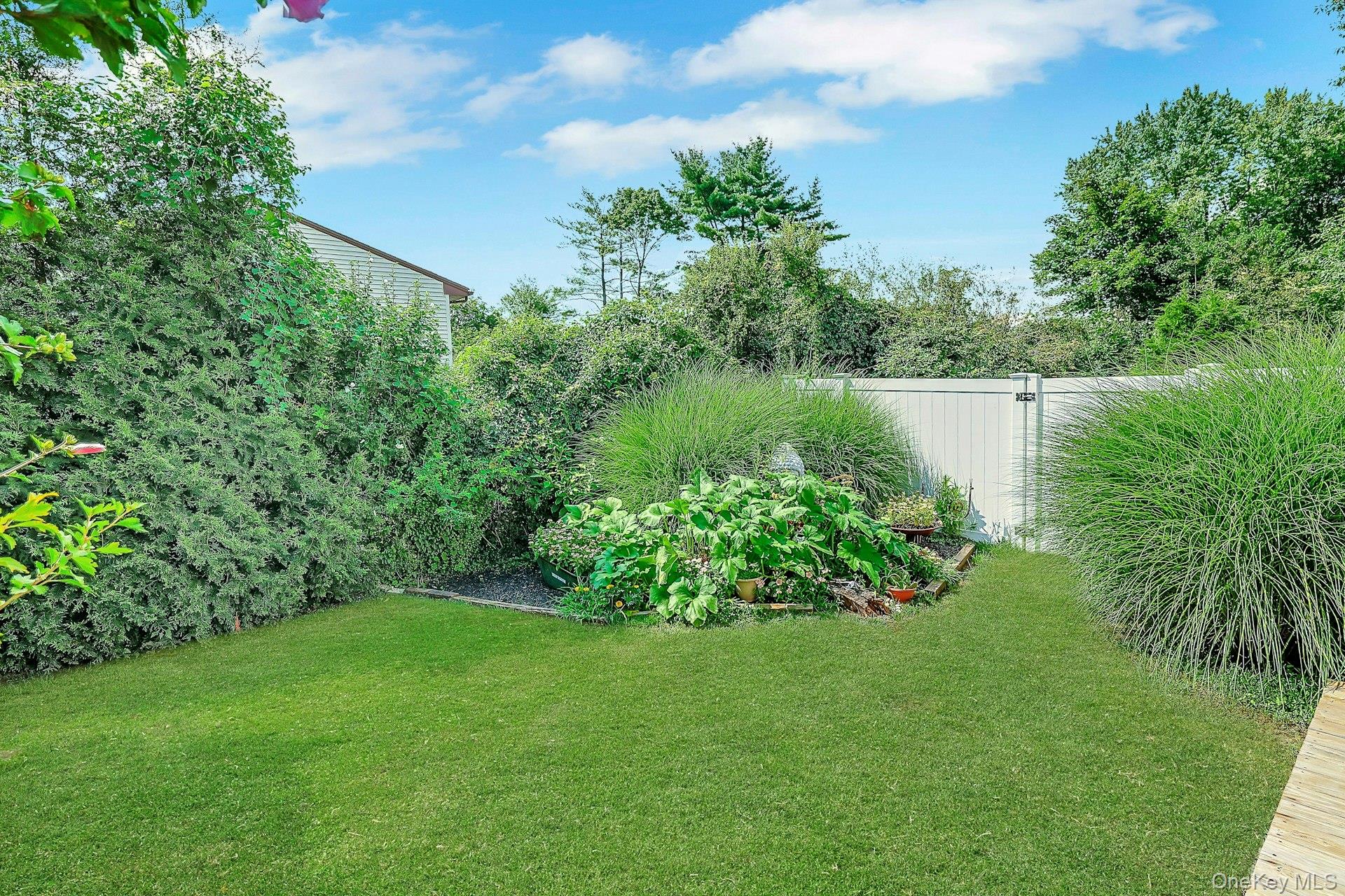 60 East Road Property Photo 18